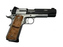 Used Sig Sauer 1911 STX .45ACP w/ Box & 2 Mags - USIG041426 Used Sig Sauer 1911 STX .45ACP w/ Box & 2 Mags - USIG041426